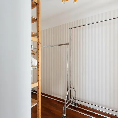 Διαμέρισμα Guesthost - M5 Istria & Marche Roomy Lofted