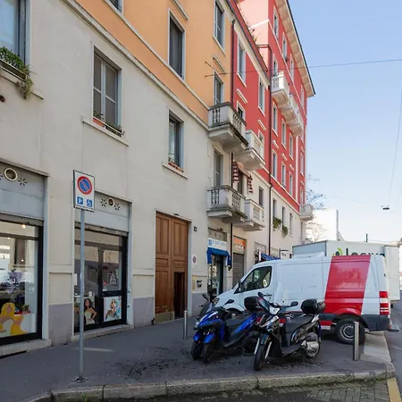 Guesthost - M5 Istria & Marche Roomy Lofted شقة *